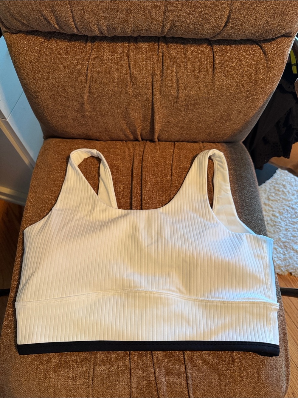 Cream Yoga Genna Sports Bralette in White with Contrast Trim